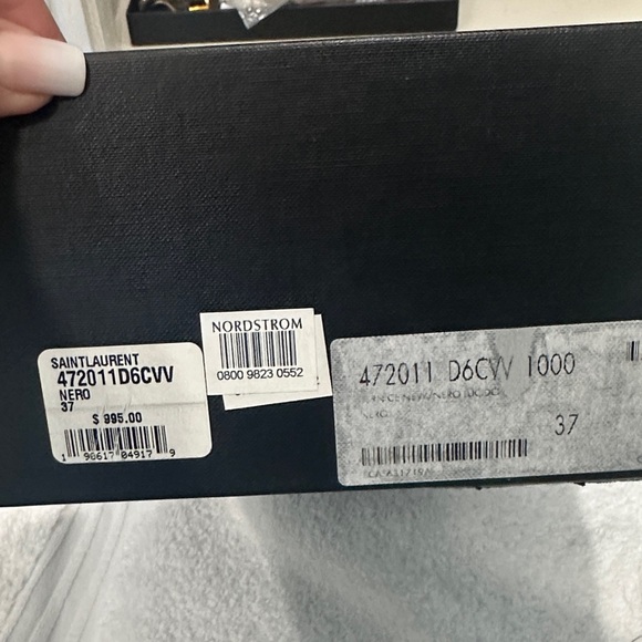 Saint Laurent Glossy Black Heels - Picture 3 of 4